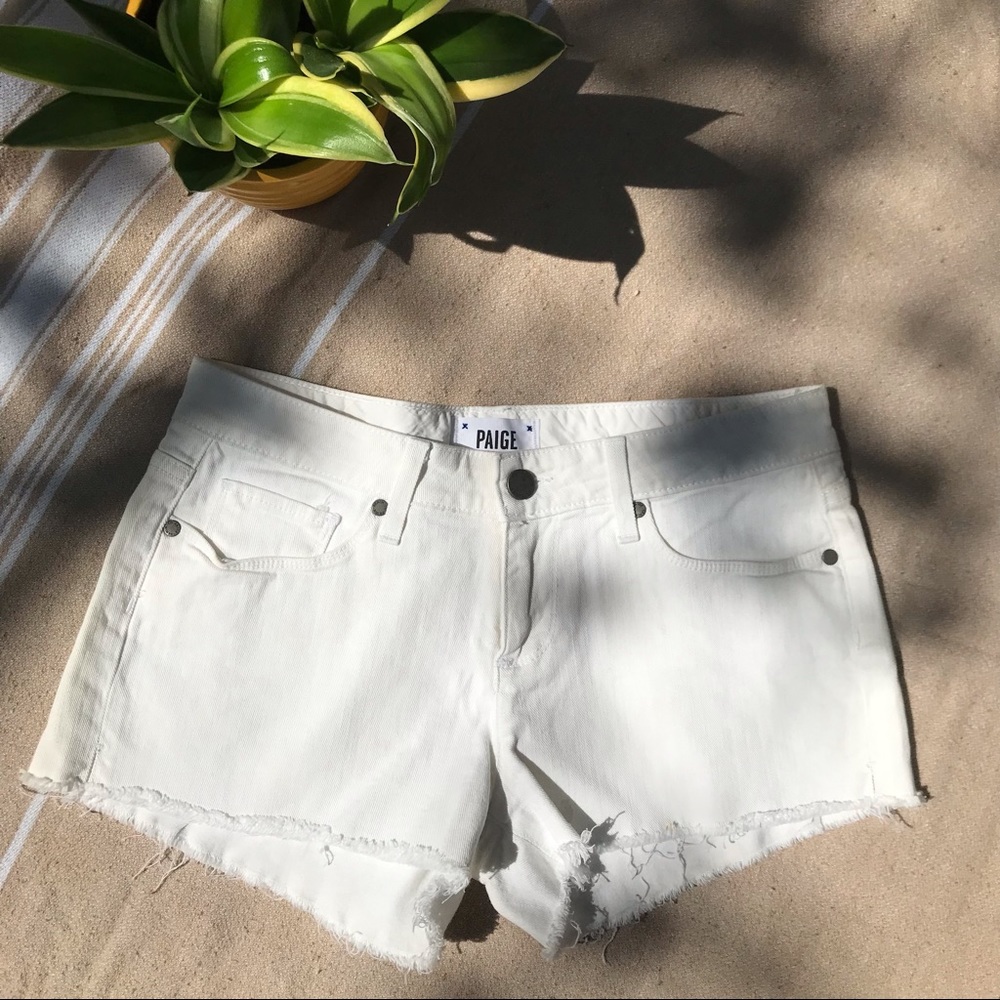 PAIGE mid rise cutoff short in white
